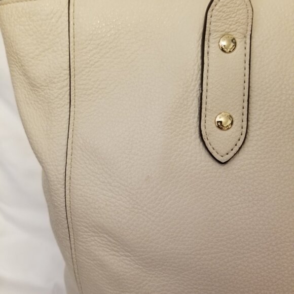 Authentic Coach Cream Ivory Pebbled Leather Large Tote Purse - Picture 15 of 15